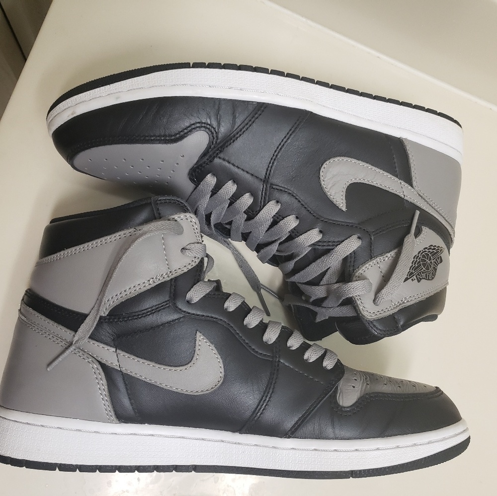 Jordan 1 shadow